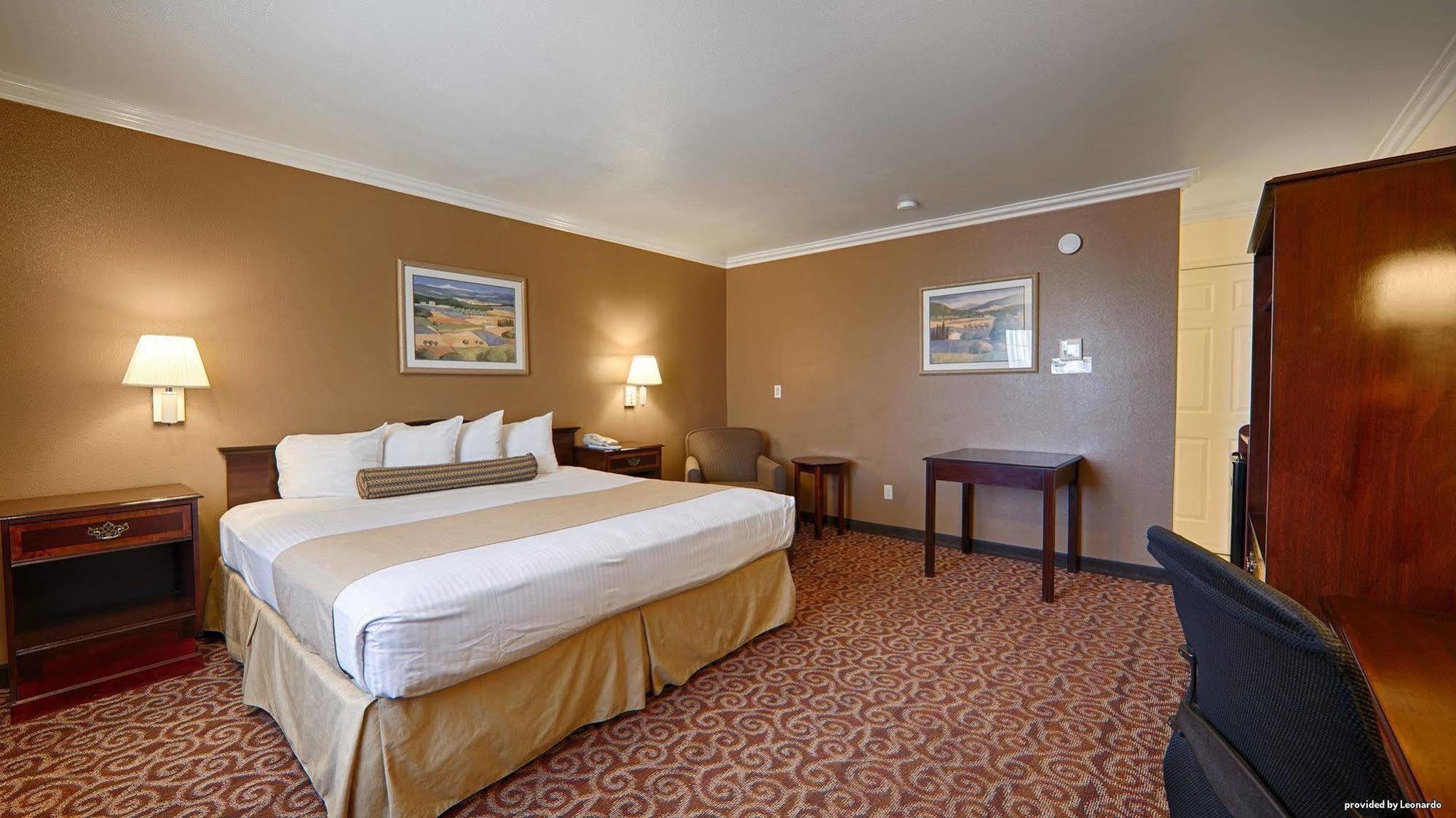 Surestay Hotel By Best Western Hollister Esterno foto